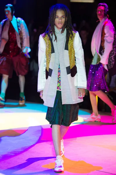Look 5